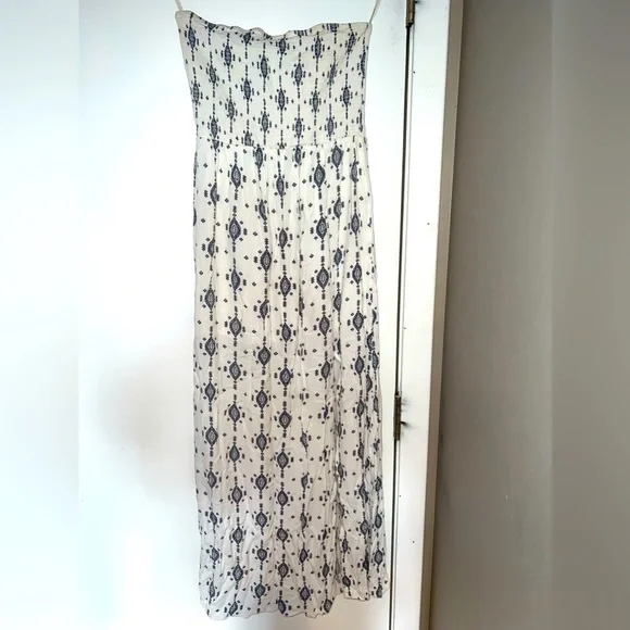 Maxi Dress with Slit - Picture 2 of 4